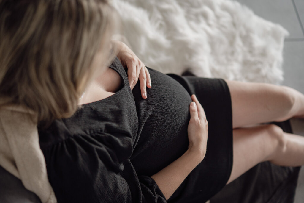 Babybauchfotos Göttingen Homeshooting